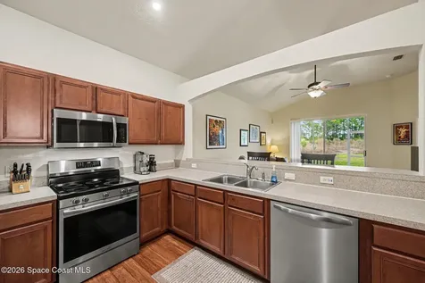 1964 Muirfield Way SE Palm Bay FL 32909