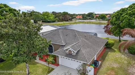 306 Lake Victoria Circle Melbourne FL 32940