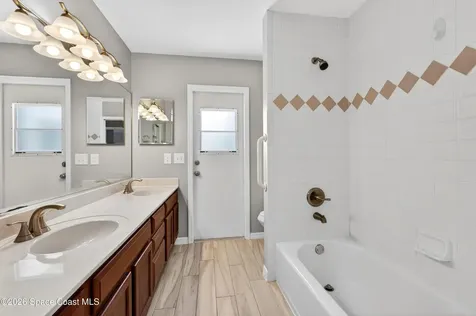 306 Lake Victoria Circle Melbourne FL 32940