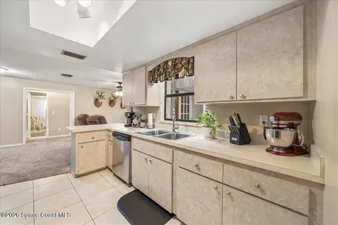 571 Drexel Avenue NE Palm Bay FL 32907