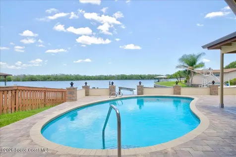 2530 Sykes Creek Drive Merritt Island FL 32953