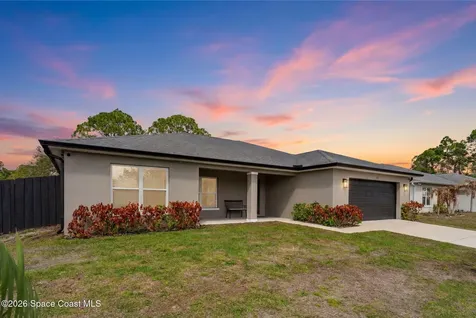 171 District Street SE Palm Bay FL 32909