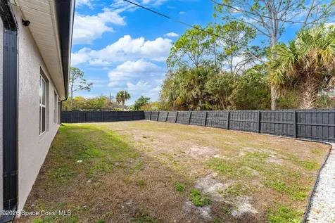 171 District Street SE Palm Bay FL 32909