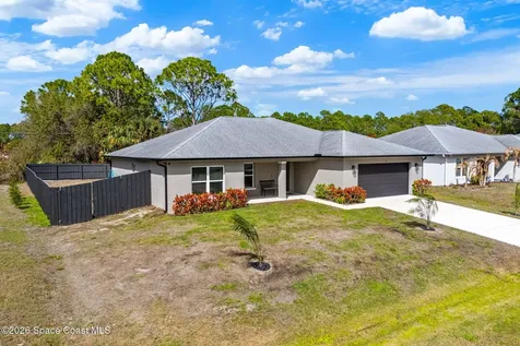 171 District Street SE Palm Bay FL 32909