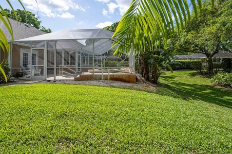 137 38th Court Vero Beach FL 32968