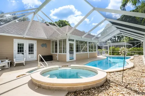 137 38th Court Vero Beach FL 32968
