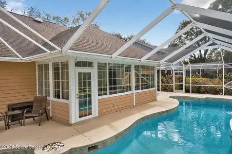 137 38th Court Vero Beach FL 32968