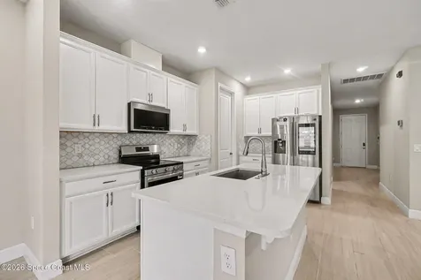 602 Napoli Way Howey-in-the-hills FL 34737