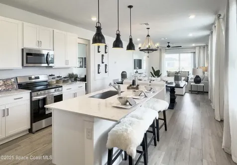 2942 Antarus Drive NW Palm Bay FL 32907