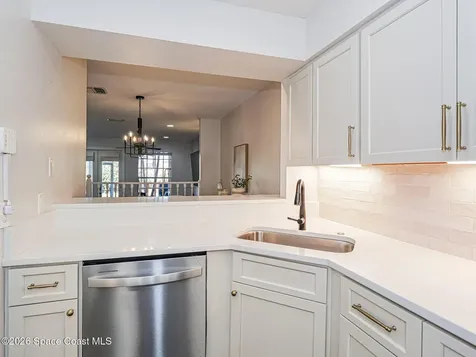 452 Prestwick Court Melbourne FL 32940