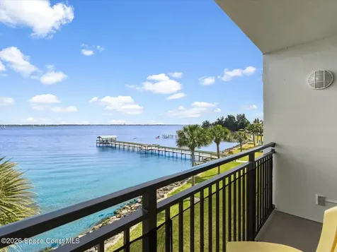 3901 Dixie Highway NE Palm Bay FL 32905