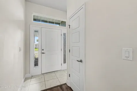 2542 Pinwherry Street NW Palm Bay FL 32907