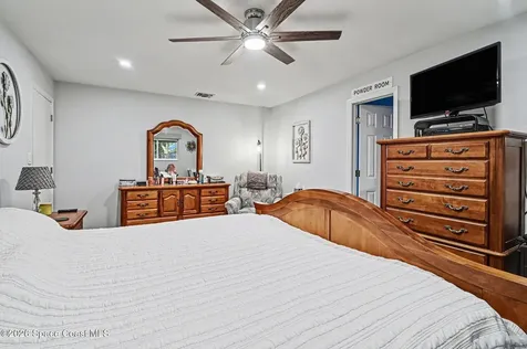 4595 Saint Brides Court Orlando FL 32812
