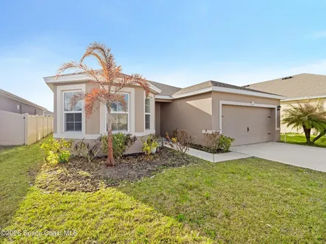 275 Guinevere Drive SW Palm Bay FL 32908