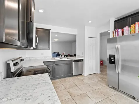 275 Guinevere Drive SW Palm Bay FL 32908