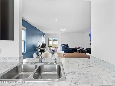 275 Guinevere Drive SW Palm Bay FL 32908
