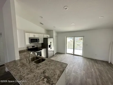 640 Roth Court SE Palm Bay FL 32909