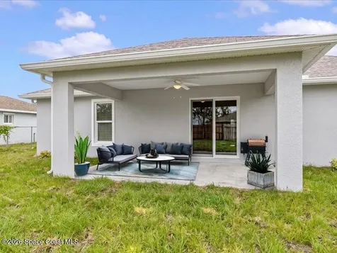 640 Roth Court SE Palm Bay FL 32909