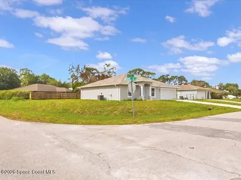 640 Roth Court SE Palm Bay FL 32909