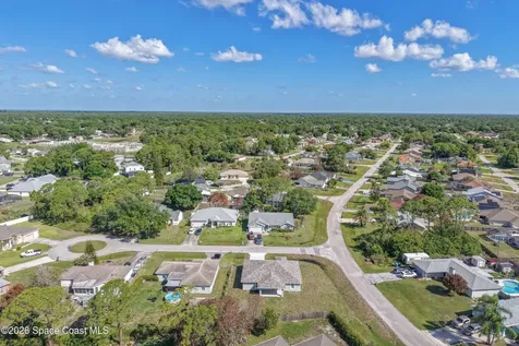 640 Roth Court SE Palm Bay FL 32909
