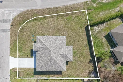 640 Roth Court SE Palm Bay FL 32909