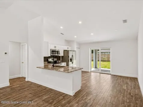 640 Roth Court SE Palm Bay FL 32909