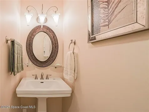 55 Woodland Drive Vero Beach FL 32962
