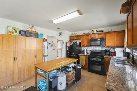 1076 Galty Circle NE Palm Bay FL 32905
