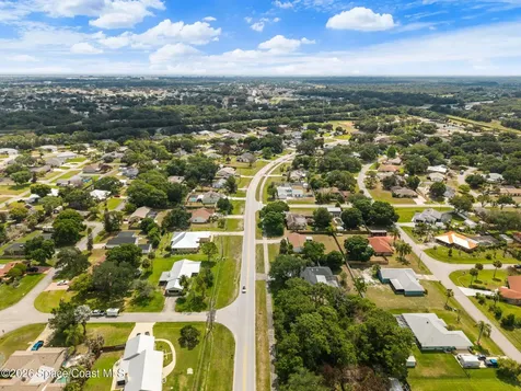 828 Emerson Drive NE Palm Bay FL 32907