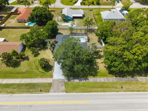 828 Emerson Drive NE Palm Bay FL 32907