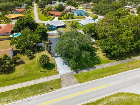 828 Emerson Drive NE Palm Bay FL 32907