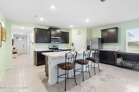3724 Sandhill Crane Circle Mims FL 32754