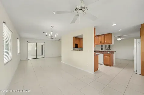 1071 Continental Avenue Melbourne FL 32940