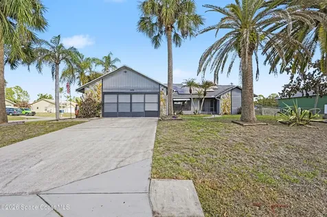 1895 Gallivan Street NW Palm Bay FL 32907