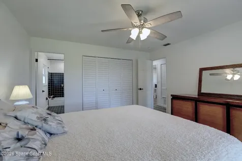 872 Sadnet Circle NE Palm Bay FL 32905