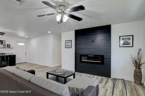 872 Sadnet Circle NE Palm Bay FL 32905