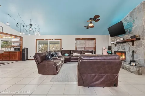 830 Garvey Road SW Palm Bay FL 32908