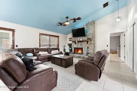 830 Garvey Road SW Palm Bay FL 32908