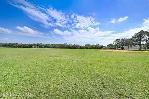 4021 Caparosa Circle Melbourne FL 32940