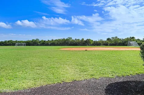 4021 Caparosa Circle Melbourne FL 32940