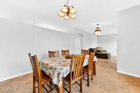 4021 Caparosa Circle Melbourne FL 32940