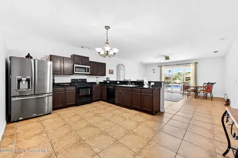 4021 Caparosa Circle Melbourne FL 32940