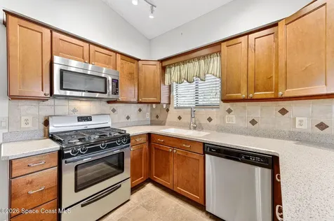 810 Parkside Place Indian Harbour Beach FL 32937