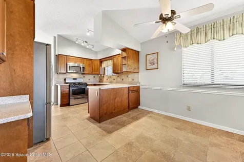 810 Parkside Place Indian Harbour Beach FL 32937