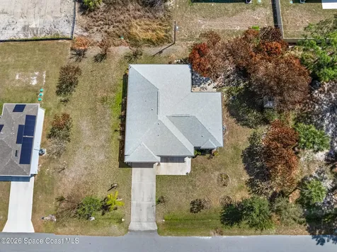 2765 Freemont Avenue SE Palm Bay FL 32909