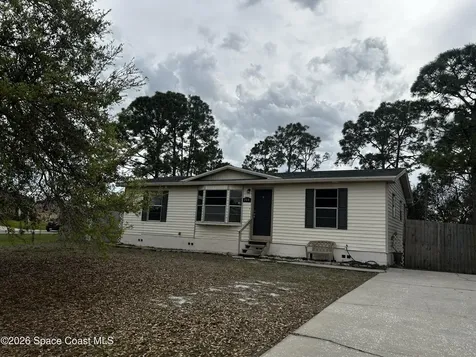 208 Sawyer Street SW Palm Bay FL 32908