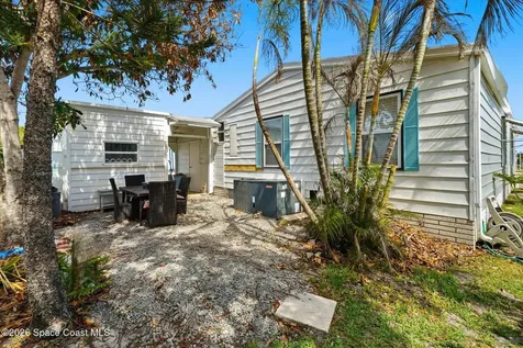 916 Jacaranda Drive Barefoot Bay FL 32976