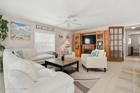 1027 Oriole Circle Barefoot Bay FL 32976