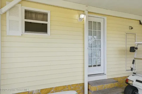 1027 Oriole Circle Barefoot Bay FL 32976