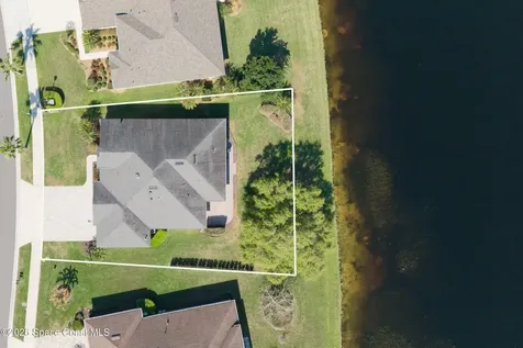 1766 Grand Isle Boulevard Melbourne FL 32940
